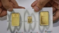 Harga Emas Antam Hari Ini Anjlok Rp23.000, Balik ke Rp1,7 Juta per Gram