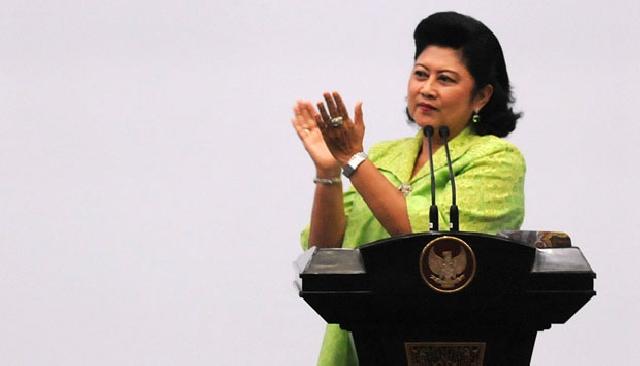  Ini Loh SMS Bu Pur ke Ani SBY Soal Proyek di Kemenpora