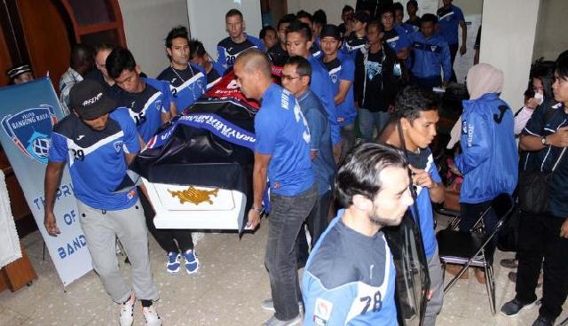 Skuad PBR Lepas Jenazah Sekou Camara ke Jakarta