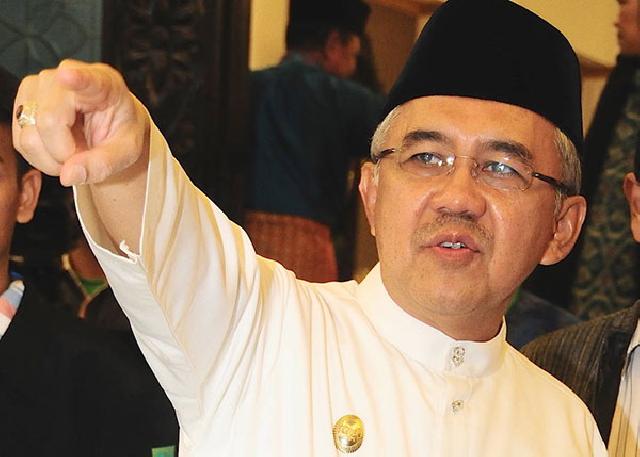  Gubernur Riau  Akan Terima Tanda Kehormatan Bintang Legiun Veteran