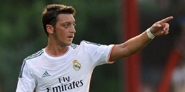 United siapkan 38 juta untuk Ozil