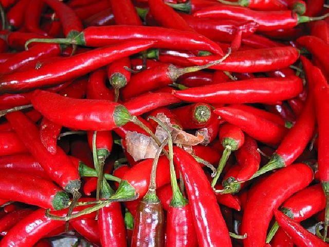 Cabe dan Bawang Merah di Pekanbaru Naik tak Menentu