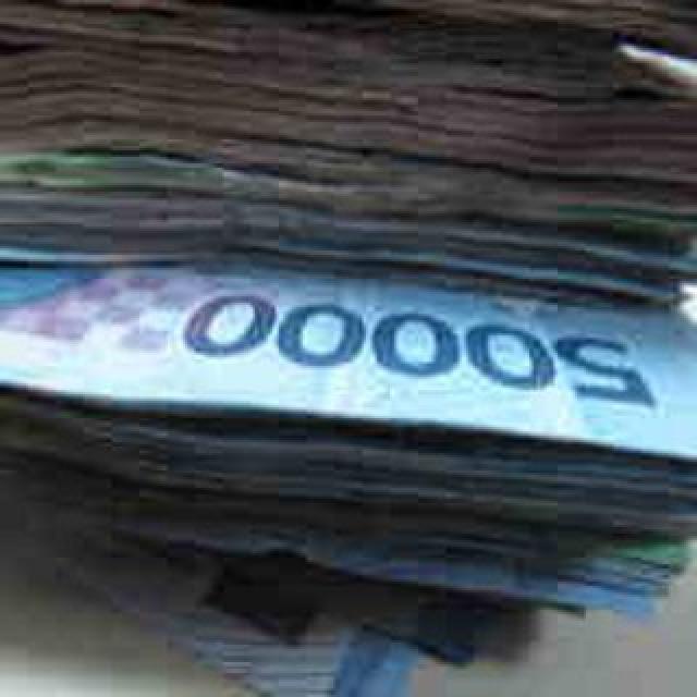  Dolar Tembus Rp 12.000,  Gerakan Cinta Rupiah Mendesak