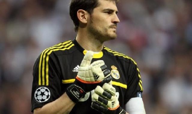  Jadi Cadangan Lagi, Casillas Tinggalkan Madrid?