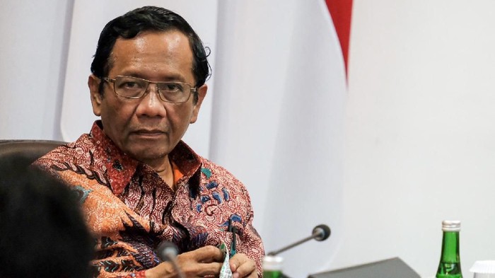 Waduh, Menteri Mahfud Md Sebut Indonesia Diambang Resesi