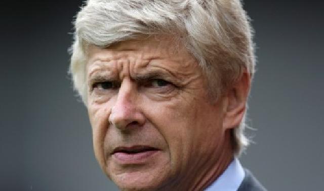 Kalah Dari City, Wenger Kritik Wasit
