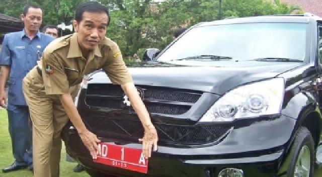 Istana Batalkan Tender Mobil Dinas Kabinet Jokowi