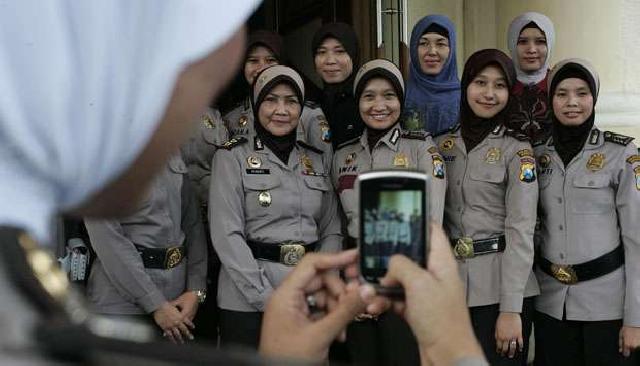  Setelah Polisi, TNI Perempuan Juga Diharapkan Boleh Berjilbab