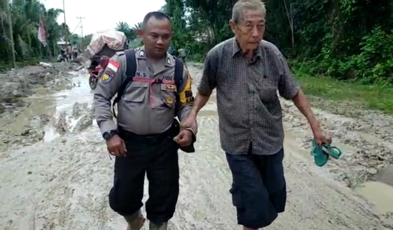 Kapolres Bengkalis Perintahkan Personel Bantu Warga yang Membutuhkan