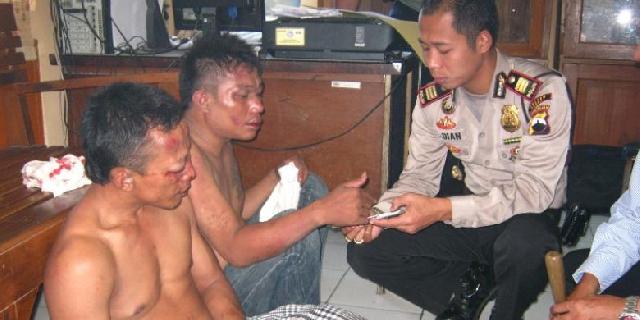 Nekad Nyolong di Rumah Polisi, Dua Pencuri Ini Babak Belur 