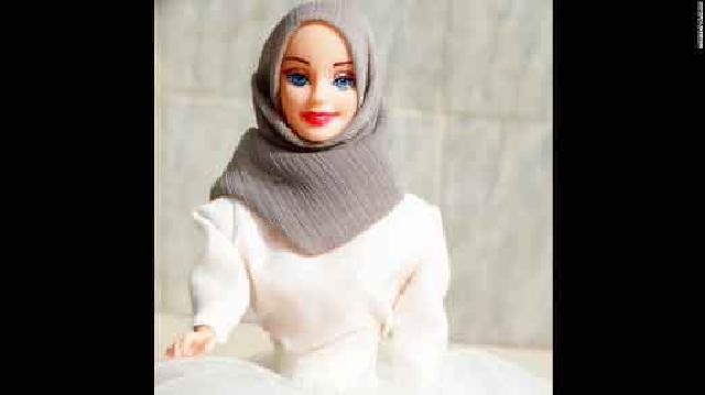  Waduh, Barbie Berhijab Ini Jadi Top di Inggris