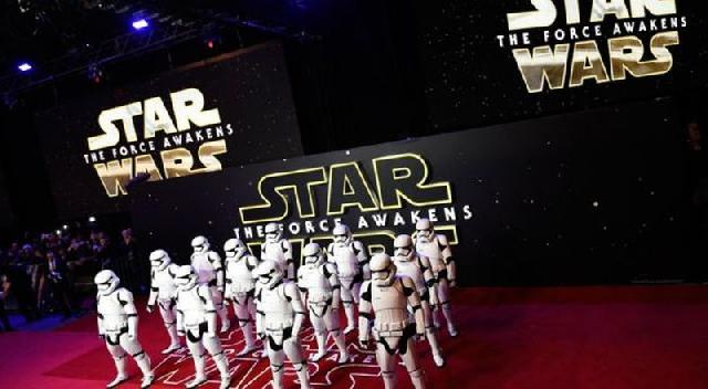Film Star Wars Cetak Rekor Raih Untung Rp798 Miliar
