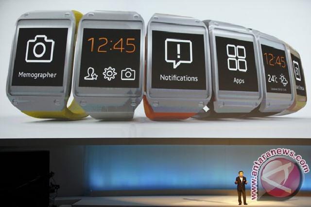 Samsung Kuasai 71 Persen Pasar Jam Pintar
