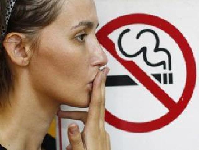 Jangan Lagi Merokok Bila Tak Ingin Menopause Dini
