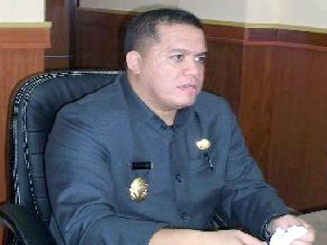 Bupati Inhu Sampaikan Usulan Calon Pimpinan DPRD Defenitif