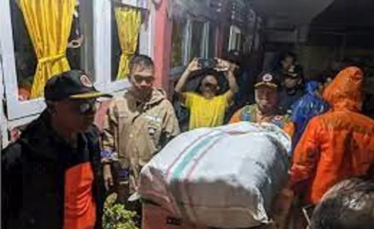 Bencana Banjir dan Longsor  Tewas Dua orang di Padang Pariaman