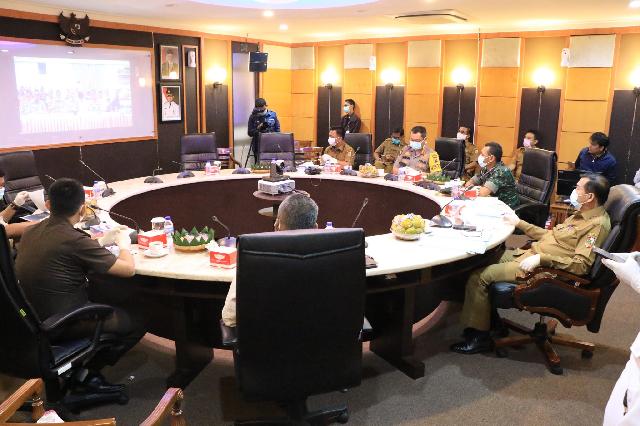 Perangi Covid-19, Pemko Pekanbaru Gelar Video Conference dengan Pemprov Riau