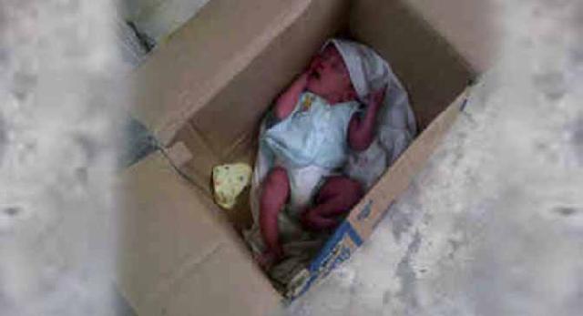  Bayi yang Dibuang Dalam Kardus Itu Dirawat di Klinik