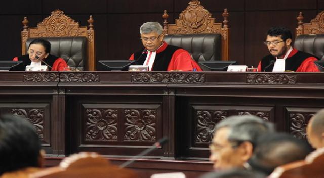 MK: Kami Minta Maaf kepada Rakyat