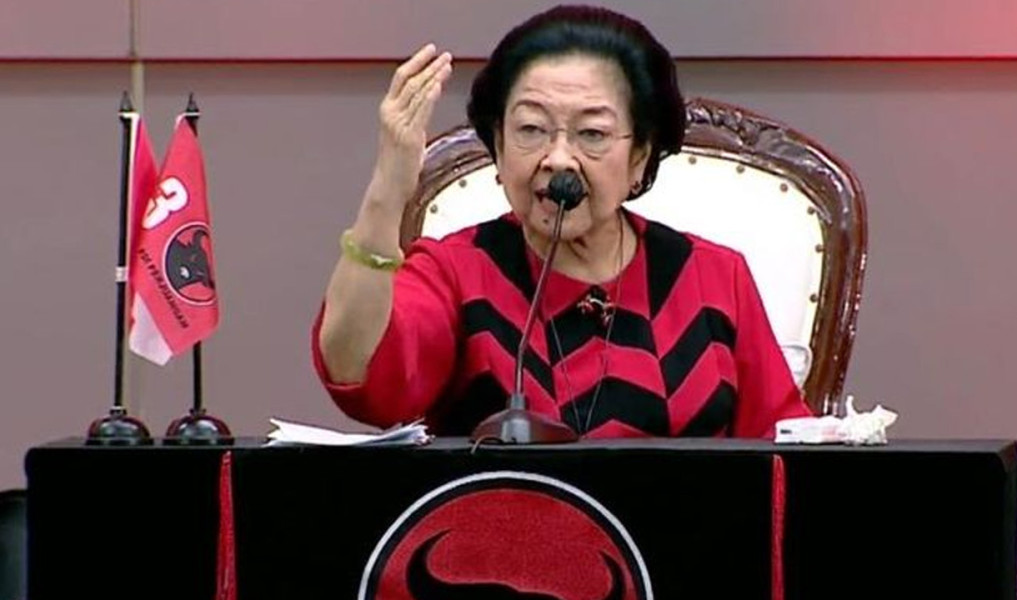 Megawati Tarik Kepala Daerah PDIP dari Retret Buntut Hasto Ditahan KPK