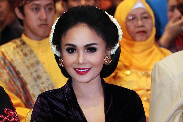 Yuni Shara kaget ada banyak Raja di Indonesia