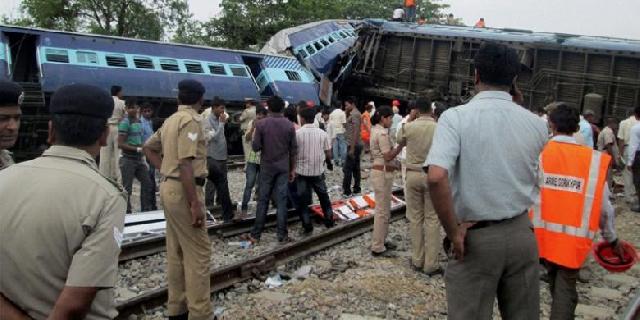  40 Orang Tewas dalam Tabrakan Kereta Api di India