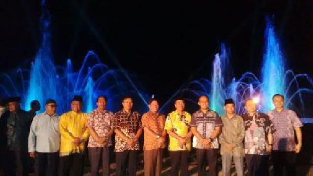 Air Mancur Tengku Maharatu Wisata Baru Di Siak