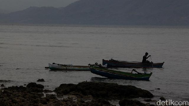 Tabrakan Kapal, Tim SAR Evaluasi Area Pencarian 5 Nelayan Hilang di Kendal
