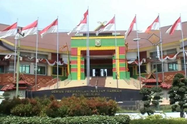  DPRD Riau Dukung Plt Gubri Ganti Kepala SKPD