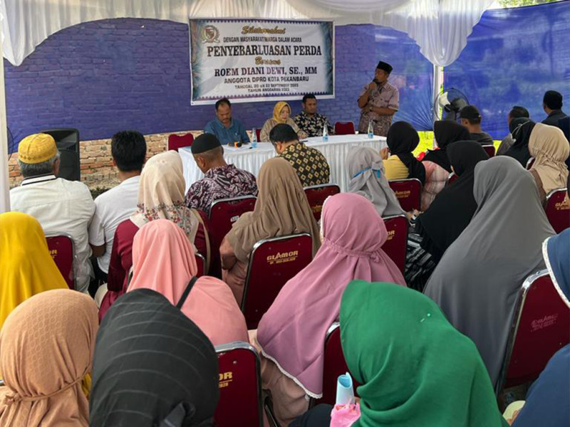 Anggota DPRD Pekanbaru Roem Diani Dewi Laksanakan Penyebarluasan Perda 14 Tahun 2018