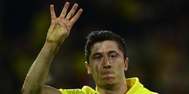 Lewandowski Dirayu Madrid, Chelsea, dan MU 