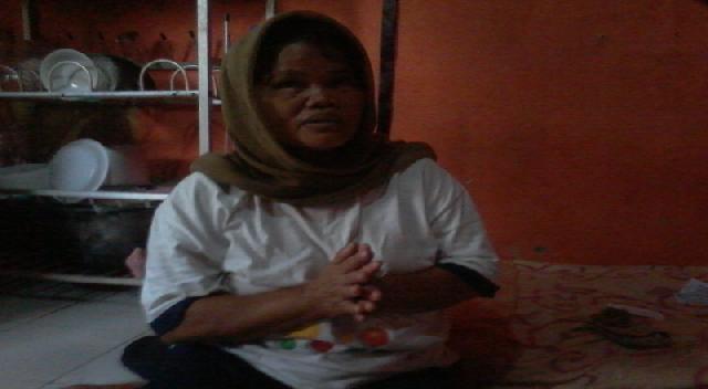  Ibunda Penghina Jokowi Minta Ditahan Pengganti Anaknya