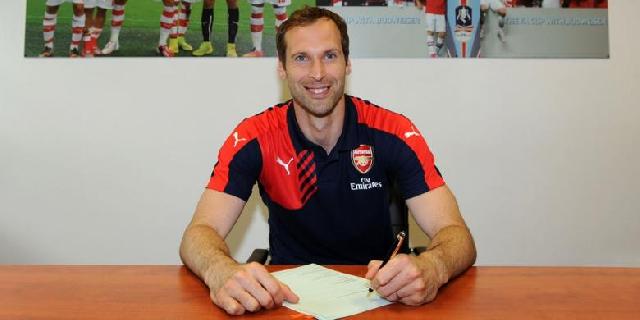  Pindah ke Arsenal, Cech Langsung Diancam Bunuh