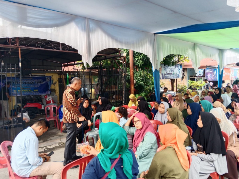 Waka DPRD Pekanbaru Nofrizal Laksanakan Sosialisasi Perda kepada Warga Sukajadi