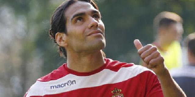   Demi istri Tercinta, Falcao Siap Hijrah ke Madrid