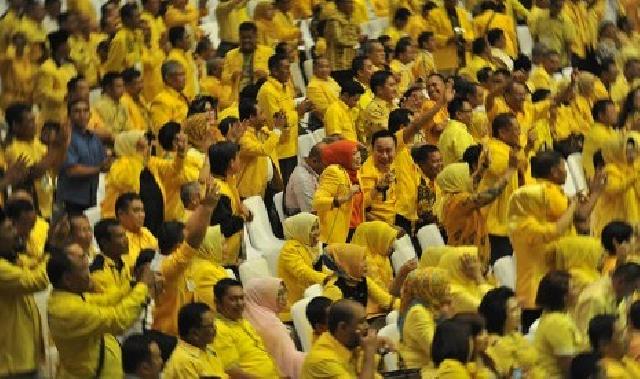  Dualisme Pimpinan Partai Golkar Riau Memanas