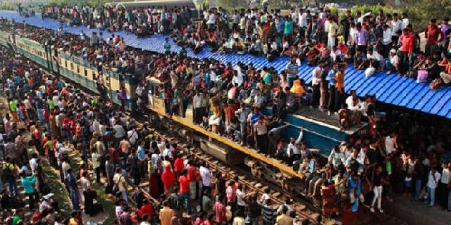  Bus Pengantin Ditabrak Kerata Api, 10 Orang Tewas