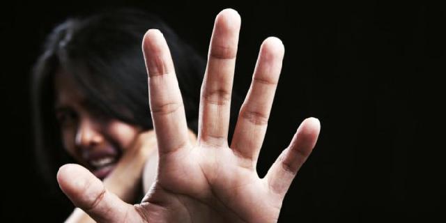  Cemburu Buta, Suami Ieret Istri dengan Motor