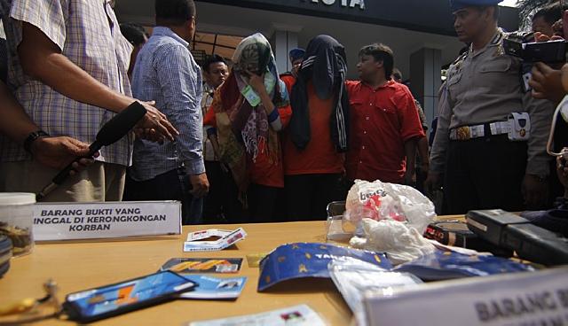  Diperiksa, Tersangka Pembunuh Ade Sara Malah Tertawa