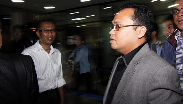 Ditangkap KPK, Anak Buah Hotma Didampingi 18 Pengacara