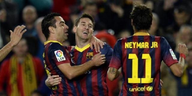 Barcelona Kuntit Madrid,  Pukul Mundur Almeria