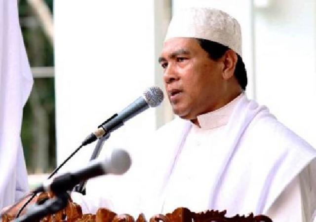 Bupati Achmad Pasrah Jadi Tersangka 