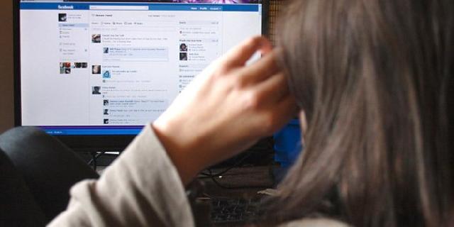 Dilarang Main Facebook, ABG Ini Pilih Gantung Diri