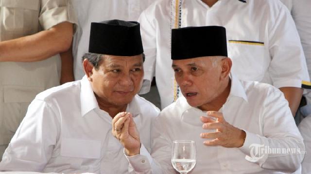 Teka-teki Kehadiran Prabowo di Pelantikan Jokowi  