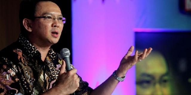 Ini Video Ahok Gebrak Meja di Rapat Transjakarta