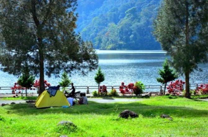 Danau Lau Kawar: Pesona Keindahan Brastagi dari Kaki Gunung Sinabung