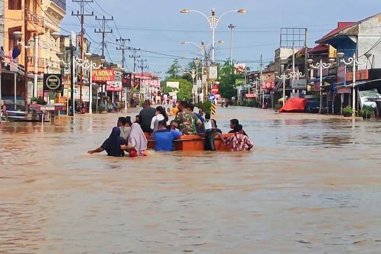 Sebanyak 12.813 Jiwa Masyarakat Riau Terdampak Musibah Banjir