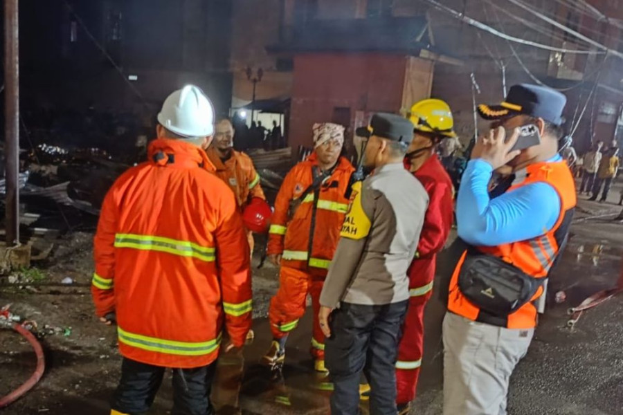Duka di Malam Idul Adha, Belasan Kios Buah di Pasar Dumai Ludes Terbakar
