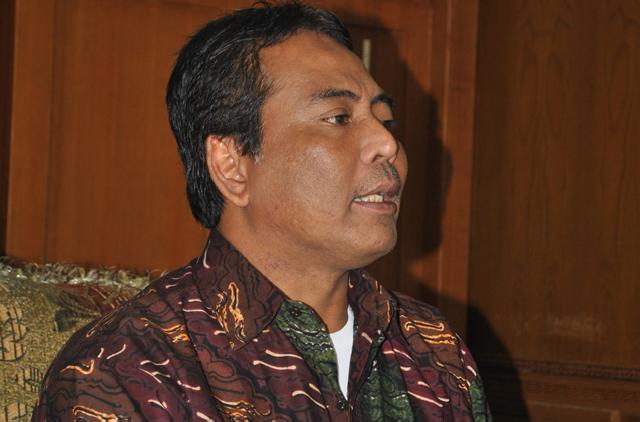  Sekwan Belum Terima SK Legislator Riau Baru 