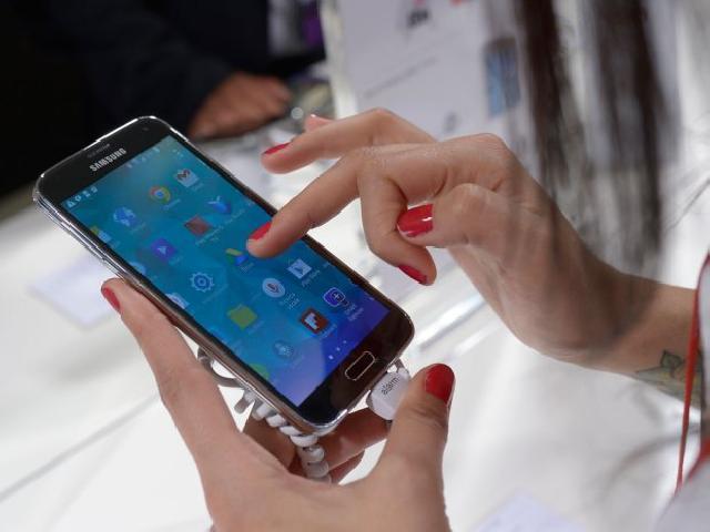 Samsung Galaxy S5, Ponsel yang Istimewa